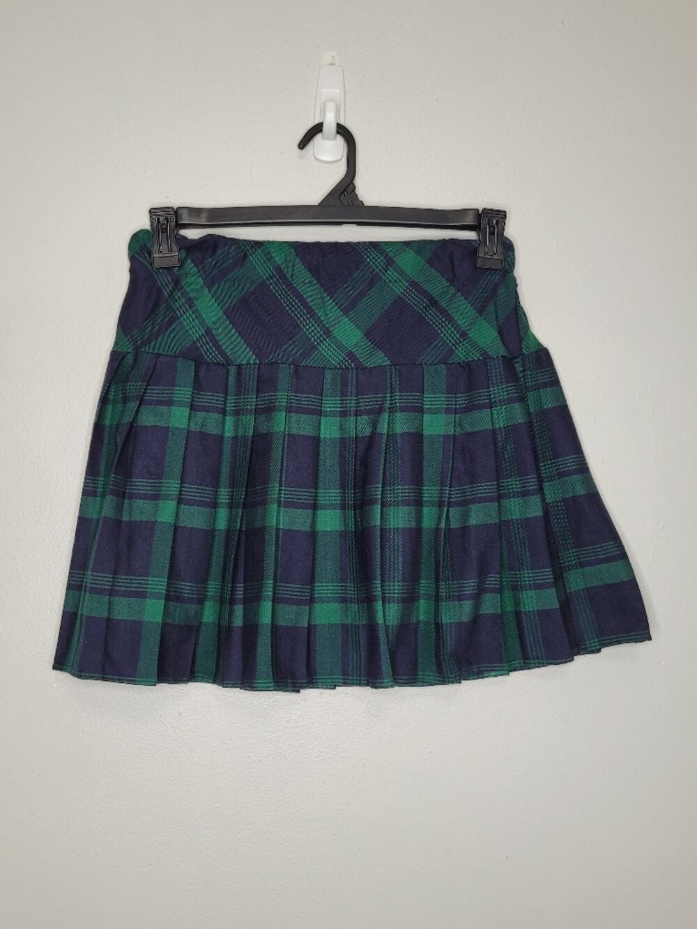 Urban Coco navy green plaid pleated mini preppy school girl pull on skirt